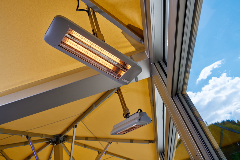 infrarotstrahler an der Schirmsprosse infrarotstrahler an der Schirmsprosse